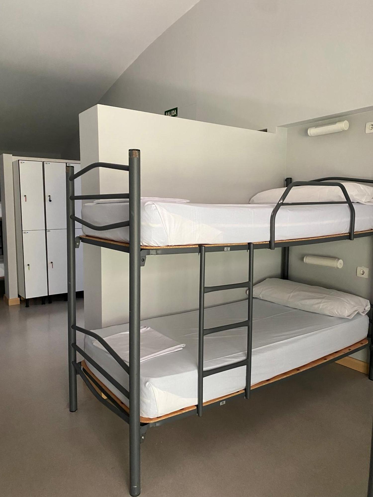 Albergue De Villava Zewnętrze zdjęcie